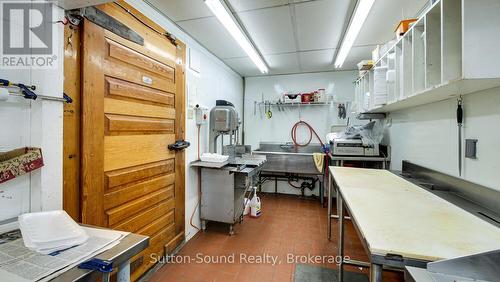 68 Sauble Falls Road, South Bruce Peninsula, ON - Indoor