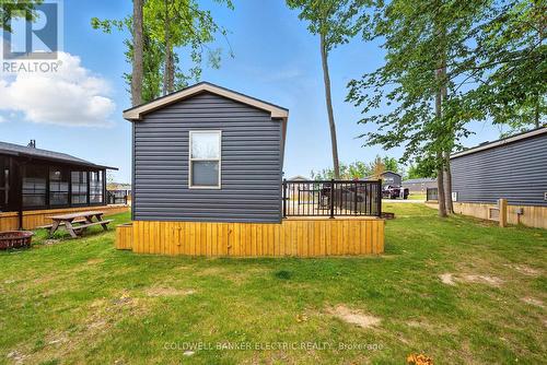 40 Stand - 1235 Villiers Line, Otonabee-South Monaghan, ON - Outdoor With Deck Patio Veranda