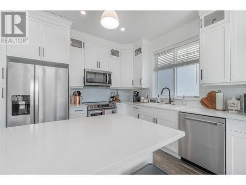 2450 Radio Tower Road Unit# 252, Oliver, BC - Indoor Photo Showing Kitchen With Upgraded Kitchen