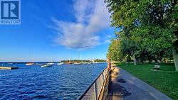 PH01 - 628 FLEET STREET  Toronto, ON M5V 1A8