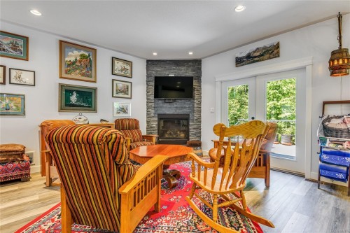 13-100 Mcphedran Rd, Campbell River, BC 