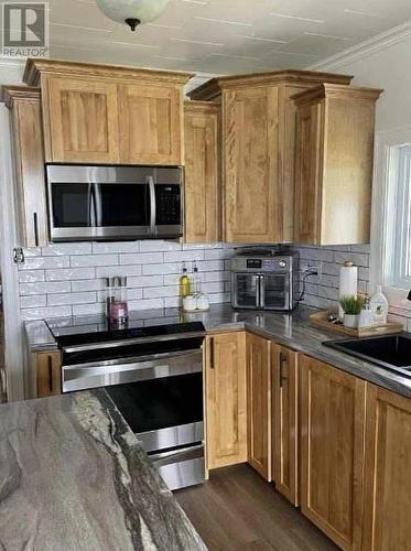 80A Loop Road, Anchor Point, NL - Indoor Photo Showing Kitchen