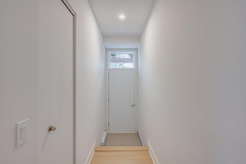 Hall d'entrée/Vestibule - 100-625 Rue Légaré, Mont-Tremblant, QC - Indoor Photo Showing Other Room