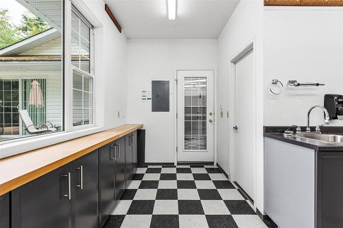 1548 Teetzel Road, Creston, BC - Indoor Photo Showing Other Room