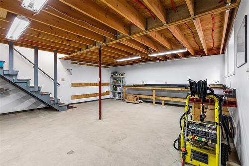 1548 Teetzel Road, Creston, BC - Indoor Photo Showing Basement