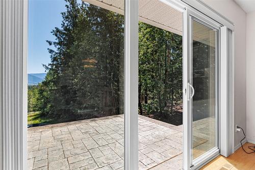 1548 Teetzel Road, Creston, BC -  Photo Showing Other Room