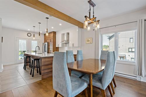 Dining room - 573 Rue Charlie-Forbell, Mont-Tremblant, QC - Indoor Photo Showing Dining Room