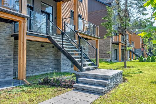 Exterior entrance - 573 Rue Charlie-Forbell, Mont-Tremblant, QC - Outdoor