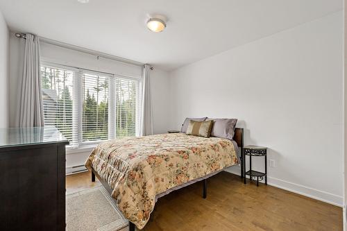 Bedroom - 573 Rue Charlie-Forbell, Mont-Tremblant, QC - Indoor Photo Showing Bedroom