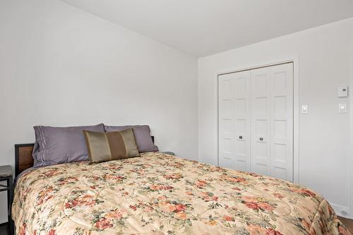 Chambre à coucher - 573 Rue Charlie-Forbell, Mont-Tremblant, QC - Indoor Photo Showing Bedroom