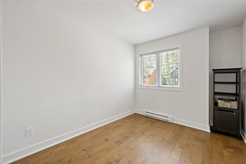 Bedroom - 573 Rue Charlie-Forbell, Mont-Tremblant, QC - Indoor Photo Showing Other Room