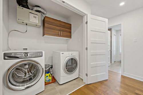 Laundry room - 573 Rue Charlie-Forbell, Mont-Tremblant, QC - Indoor Photo Showing Laundry Room
