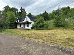 8 Old Scotsville Road Scottsville, NS B0E 3E0