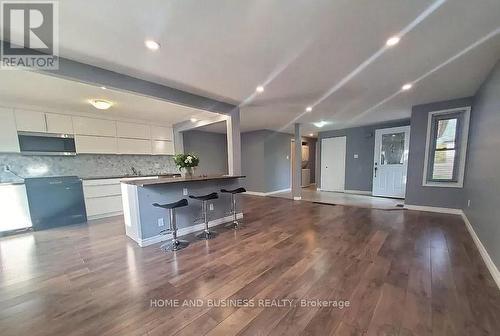 162 Carter Crescent, Cambridge, ON - Indoor Photo Showing Kitchen