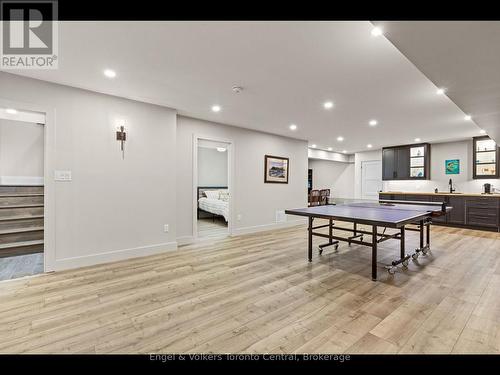 81 Spruce Street, Tiny, ON - Indoor Photo Showing Other Room