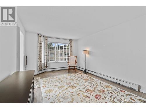 Living room - 250 5 Street Se Unit# 313, Salmon Arm, BC - Indoor Photo Showing Other Room
