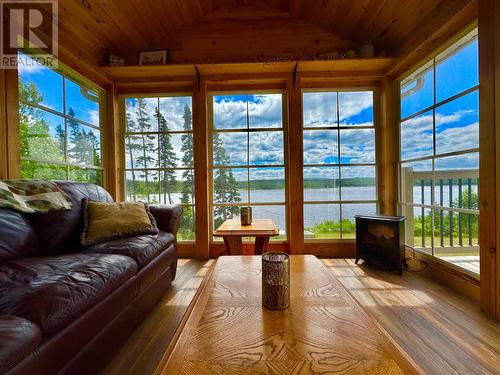 0 4Th Pond, Gander River, NL - Indoor Photo Showing Living Room