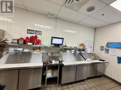 4515 Dundas Street, Burlington, ON 