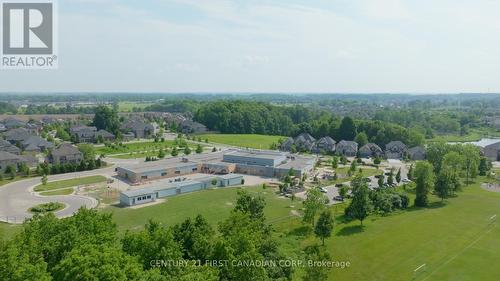 3124 Gillespie Trail, London South (South V), ON - Outdoor With View