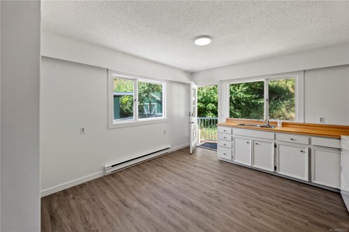 2276 Kemp Lake Rd, Sooke, BC 