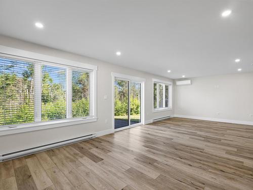 15 Balderston Court, Stratford, PE 