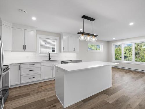 15 Balderston Court, Stratford, PE 