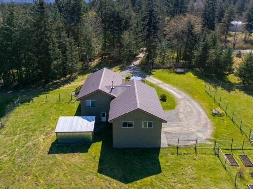 2892 Maridge Rd, Courtenay, BC 