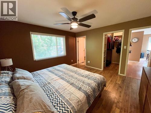 Primary Bedroom - 510 Cedar Street, Sicamous, BC - Indoor Photo Showing Bedroom