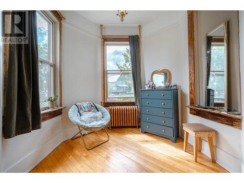 Main Floor Nook Bedroom 1 - 304 Second Street E, Revelstoke, BC - Indoor