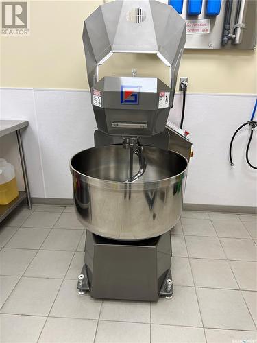 1 1418 Central Avenue, Saskatoon, SK 