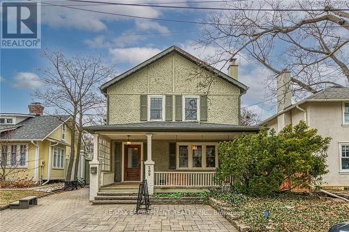 209 ALLAN STREET  Oakville, ON L6J 3P2