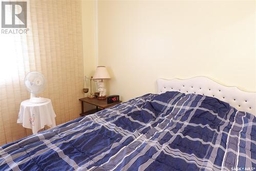 220 6Th Avenue W, Assiniboia, SK - Indoor Photo Showing Bedroom