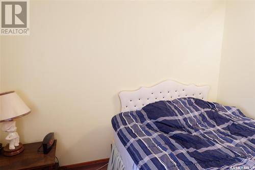 220 6Th Avenue W, Assiniboia, SK - Indoor Photo Showing Bedroom