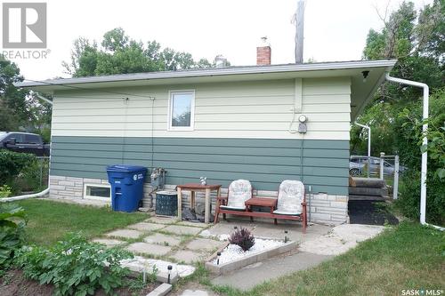 220 6Th Avenue W, Assiniboia, SK - Outdoor With Exterior