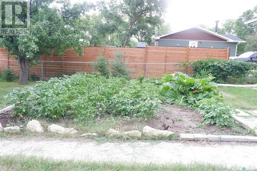 220 6Th Avenue W, Assiniboia, SK - Outdoor