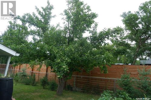 220 6Th Avenue W, Assiniboia, SK - Outdoor