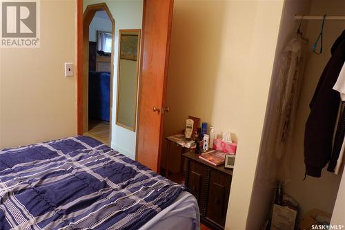 220 6Th Avenue W, Assiniboia, SK - Indoor Photo Showing Bedroom
