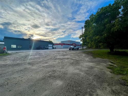 219 Broadway Street, Nakusp, BC 