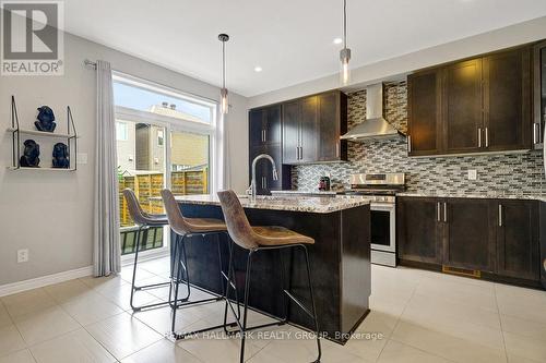 78 Russet Terrace, Ottawa, ON - Indoor Photo Showing Kitchen With Upgraded Kitchen
