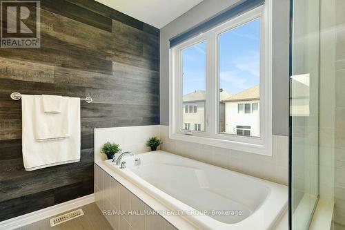 78 Russet Terrace, Ottawa, ON - Indoor Photo Showing Bathroom