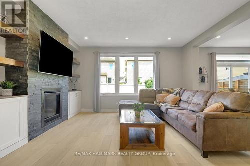 78 Russet Terrace, Ottawa, ON - Indoor Photo Showing Living Room With Fireplace
