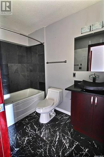 201 10Th Street E, Prince Albert, SK - Indoor Photo Showing Bathroom