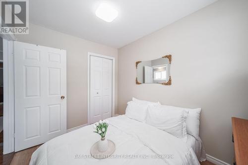 74 De La Salle Boulevard, Georgina, ON - Indoor Photo Showing Bedroom