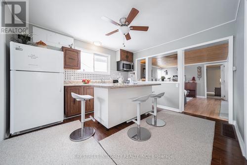 74 De La Salle Boulevard, Georgina, ON - Indoor Photo Showing Kitchen