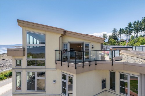 401-1392 Island Hwy South, Campbell River, BC - Outdoor