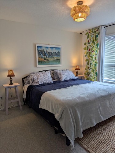 111-1105 Henry Rd, Courtenay, BC - Indoor Photo Showing Bedroom