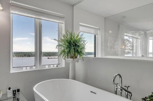 Bathroom - 3879 Ch. St-Louis, Québec (Sainte-Foy/Sillery/Cap-Rouge), QC - Indoor Photo Showing Other Room