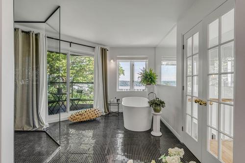 Bathroom - 3879 Ch. St-Louis, Québec (Sainte-Foy/Sillery/Cap-Rouge), QC - Indoor Photo Showing Other Room