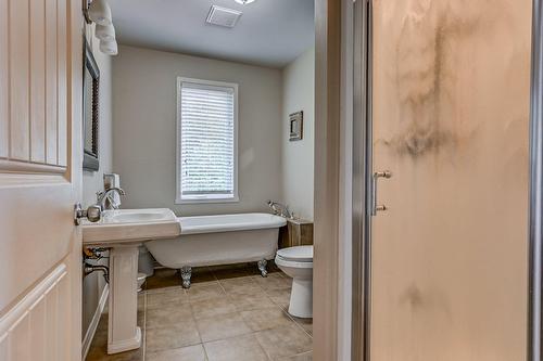 Bathroom - 11 Ch. Lucette, Saint-Sauveur, QC - Indoor Photo Showing Bathroom