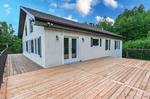 Patio - 11 Ch. Lucette, Saint-Sauveur, QC - Outdoor With Deck Patio Veranda With Exterior